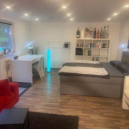 Gemuetliches Einliegerapartment, 50 Qm Trippstadt Kültér fotó