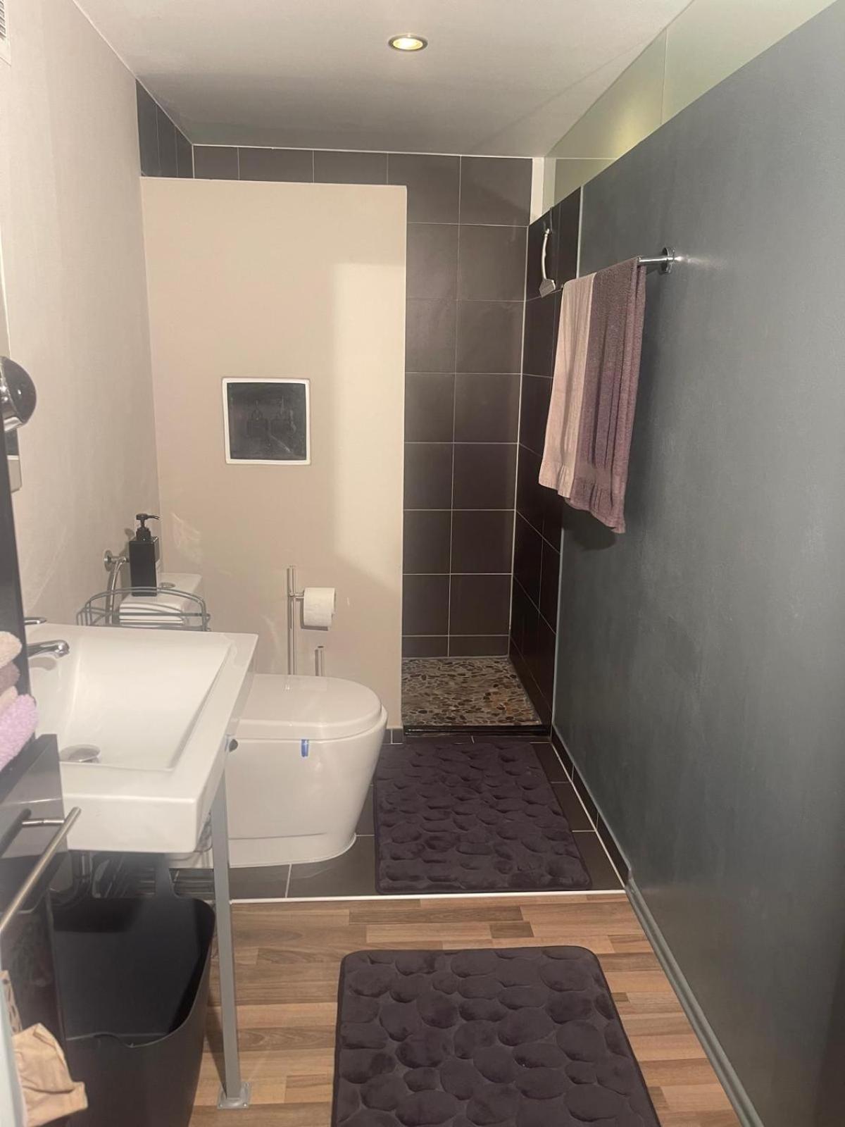 Gemuetliches Einliegerapartment, 50 Qm Trippstadt Kültér fotó